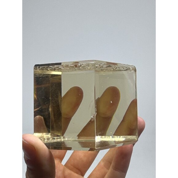 VTG Hexagonal Etched Glass Paperweight Clear Yellow Gold Hue Geometric Floral 2" - Picture 3 of 4